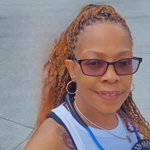 Meet your Posher, Latoya